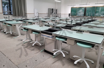 Primary and secondary school furniture